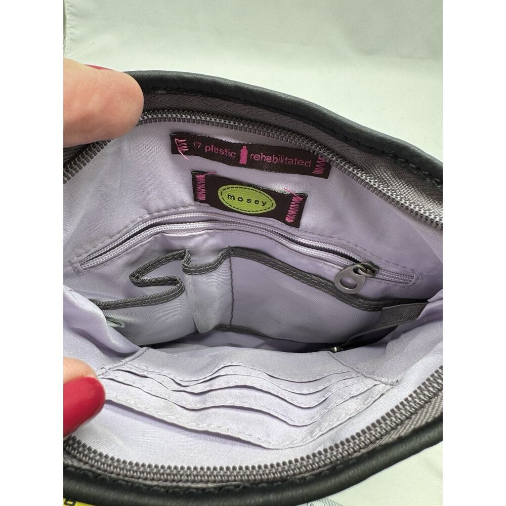 Mosey Life by Baggallini Caster Cross Body Purse Gray Lavender Lining Preowned - Picture 7 of 14